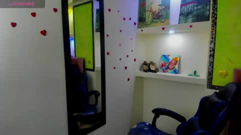Snapshot of melisa_14 chatting on 06/11/26, 11:19 Melisa online show from 06/11/26, 11:19