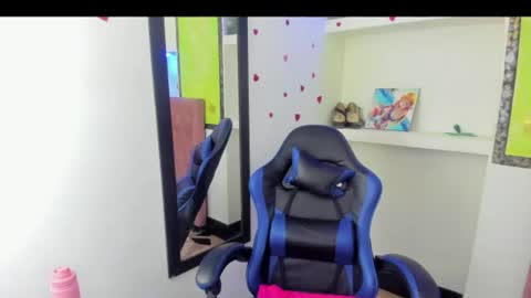 Snapshot of melisa_14 chatting on 06/17/26, 11:34 Melisa online show from 06/17/26, 11:34