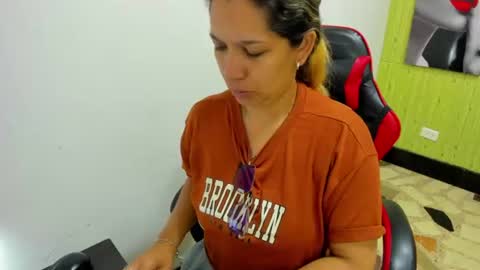 Snapshot of melisa_14 chatting on 06/21/26, 01:46 Melisa online show from 06/21/26, 01:46