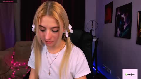 Melisa online show from 12/14/24, 10:18