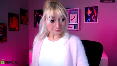 Melisa online show from 11/15/25, 08:27