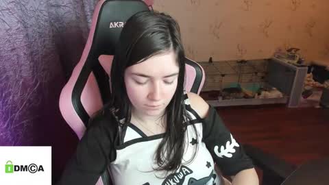 Snapshot of melisanilson chatting on 11/08/25, 11:03 melisanilson online show from 11/08/25, 11:03