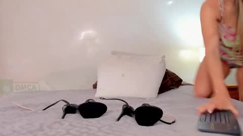 Melissa online show from 03/10/25, 06:12