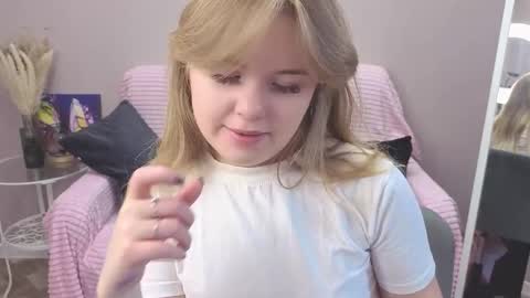 Sophia online show from 10/16/25, 07:09