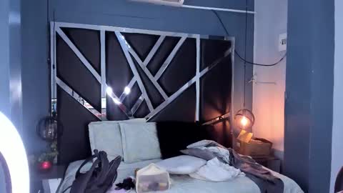 melissa_23_ online show from 12/17/25, 11:38