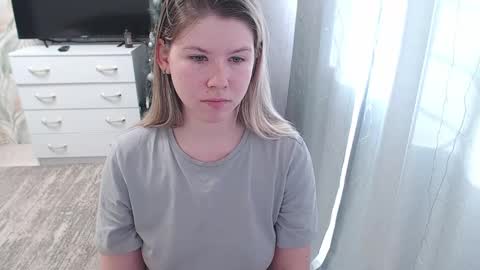 Snapshot of melissa__ray chatting on 01/23/25, 08:36 Melissa Ray online show from 01/23/25, 08:36