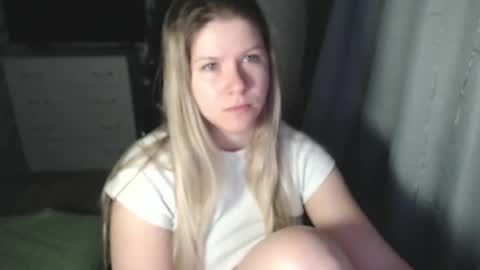 Snapshot of melissa__ray chatting on 01/24/25, 02:28 Melissa Ray online show from 01/24/25, 02:28