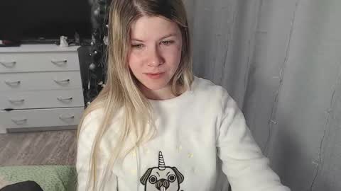 Snapshot of melissa__ray chatting on 01/24/25, 08:22 Melissa Ray online show from 01/24/25, 08:22