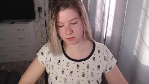 Snapshot of melissa__ray chatting on 01/31/25, 09:59 Melissa Ray online show from 01/31/25, 09:59