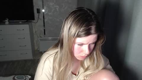 Snapshot of melissa__ray chatting on 02/12/25, 05:37 Melissa Ray online show from 02/12/25, 05:37