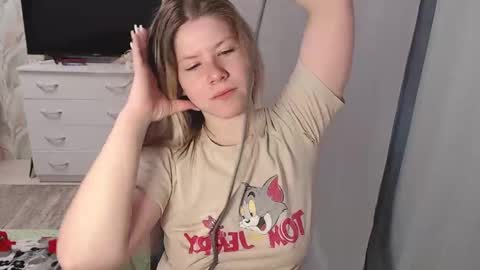 Snapshot of melissa__ray chatting on 02/21/25, 02:50 Melissa Ray online show from 02/21/25, 02:50