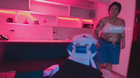 Snapshot of melissa_adamsxxx chatting on 10/28/25, 11:25 Lissa online show from 10/28/25, 11:25