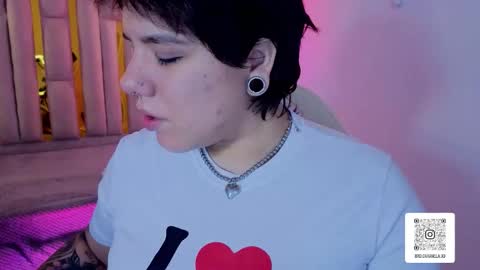 Snapshot of melissa_adamsxxx chatting on 12/14/25, 07:18 Lissa online show from 12/14/25, 07:18