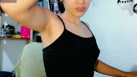 Snapshot of melissa_and_carol chatting on 04/25/26, 05:32 Carol - Dany online show from 04/25/26, 05:32