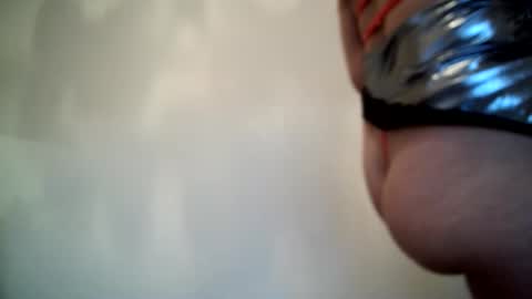 Snapshot of melissa_jaynee chatting on 12/04/25, 01:20 Melissa online show from 12/04/25, 01:20