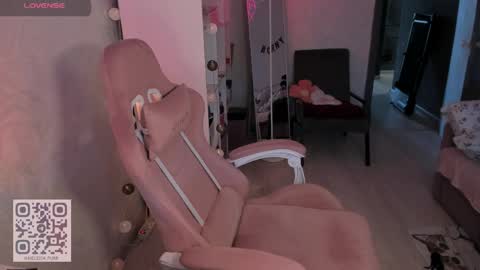 Snapshot of melissa_purr chatting on 05/27/26, 04:53 melissa_purr online show from 05/27/26, 04:53