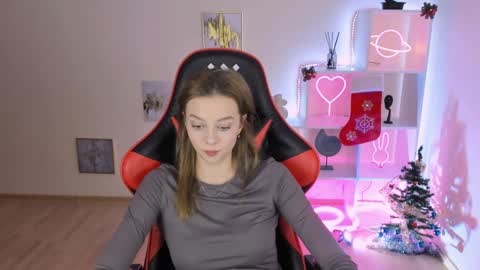 Snapshot of melissa_richardson chatting on 12/17/24, 08:43 Melissa online show from 12/17/24, 08:43