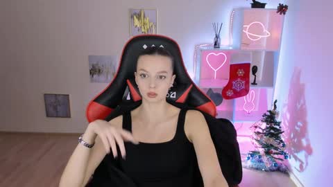 Snapshot of melissa_richardson chatting on 12/18/24, 08:47 Melissa online show from 12/18/24, 08:47