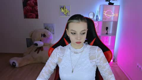 Snapshot of melissa_richardson chatting on 02/03/25, 08:24 Melissa online show from 02/03/25, 08:24