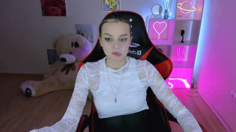 Snapshot of melissa_richardson chatting on 02/03/25, 11:26 Melissa online show from 02/03/25, 11:26