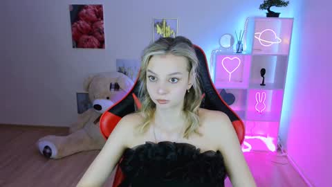 Snapshot of melissa_richardson chatting on 02/05/25, 04:25 Melissa online show from 02/05/25, 04:25