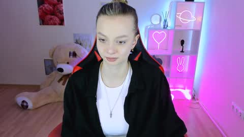 Snapshot of melissa_richardson chatting on 02/07/25, 04:37 Melissa online show from 02/07/25, 04:37