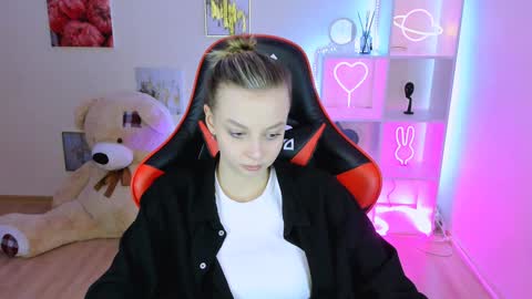 Snapshot of melissa_richardson chatting on 02/07/25, 07:40 Melissa online show from 02/07/25, 07:40