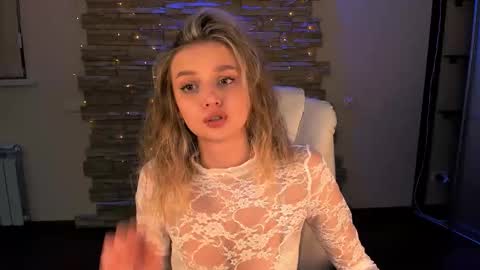 Snapshot of melissa_richardson chatting on 02/11/25, 11:22 Melissa online show from 02/11/25, 11:22