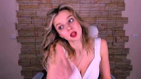 Snapshot of melissa_richardson chatting on 02/22/25, 04:51 Melissa online show from 02/22/25, 04:51