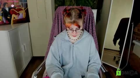 Melissa online show from 11/14/25, 03:44