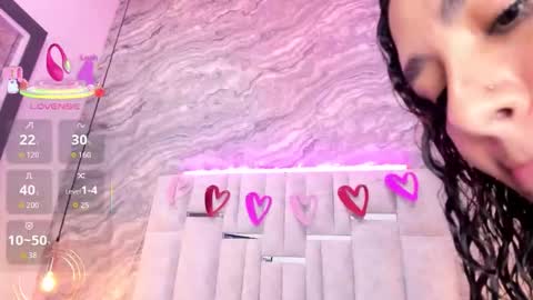 Snapshot of melissabloomm chatting on 03/07/26, 02:03 melissabloomm online show from 03/07/26, 02:03