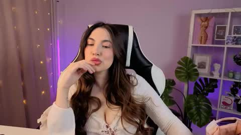 Snapshot of melissacharm_ chatting on 02/15/26, 07:51 Melissa online show from 02/15/26, 07:51