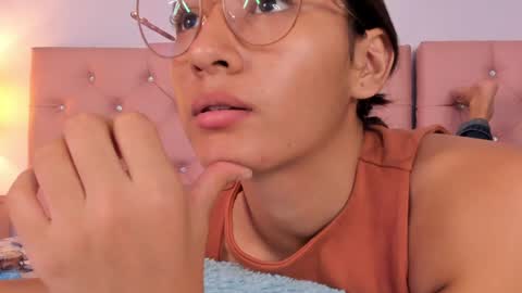 Snapshot of melissacute50 chatting on 12/04/24, 03:21 Meli online show from 12/04/24, 03:21