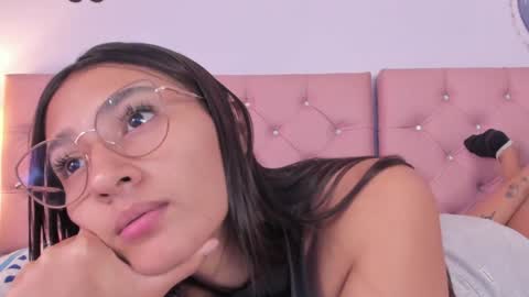 Snapshot of melissacute50 chatting on 12/16/24, 04:05 Meli online show from 12/16/24, 04:05