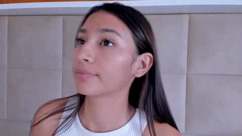 Snapshot of melissacute50 chatting on 12/23/24, 05:11 Meli online show from 12/23/24, 05:11