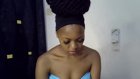 Snapshot of melissah_hot chatting on 05/05/26, 03:42 melissah_hot online show from 05/05/26, 03:42