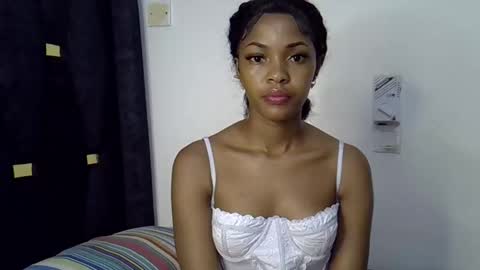 Snapshot of melissah_hot chatting on 05/13/26, 10:27 melissah_hot online show from 05/13/26, 10:27