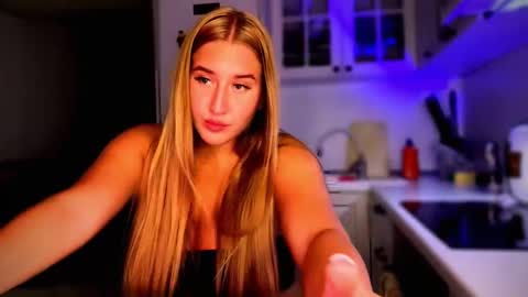 melissalii online show from 09/13/25, 06:18