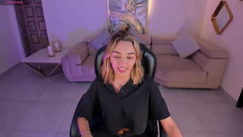 Call me Meli online show from 11/20/25, 02:45