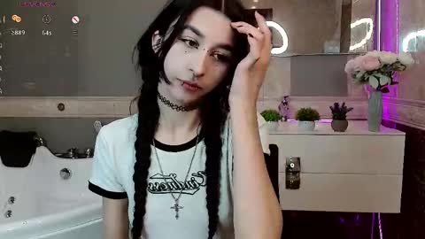 Snapshot of melissasparrow chatting on 04/29/26, 01:10 Mellisa online show from 04/29/26, 01:10