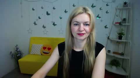 Snapshot of melissatylerbb chatting on 03/20/26, 12:10 Melissa online show from 03/20/26, 12:10