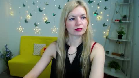 Snapshot of melissatylerbb chatting on 03/22/26, 06:28 Melissa online show from 03/22/26, 06:28