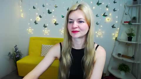 Snapshot of melissatylerbb chatting on 03/26/26, 01:17 Melissa online show from 03/26/26, 01:17