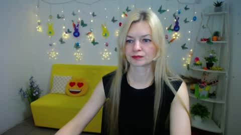 Snapshot of melissatylerbb chatting on 04/07/26, 11:32 Melissa online show from 04/07/26, 11:32