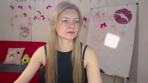 Snapshot of melissatylerbb chatting on 05/03/26, 05:13 Melissa online show from 05/03/26, 05:13