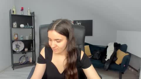 melissawiliam online show from 12/03/25, 12:14