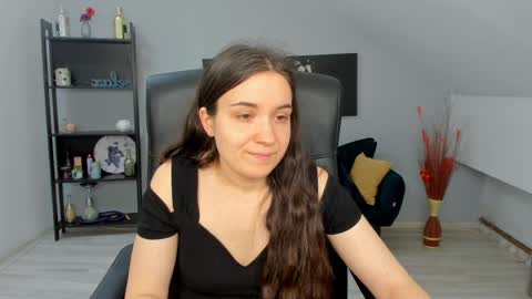 Snapshot of melissawiliam chatting on 04/08/26, 11:10 melissawiliam online show from 04/08/26, 11:10