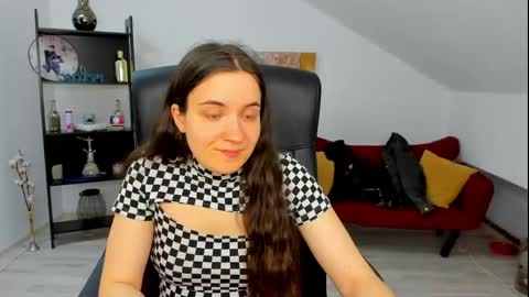 Snapshot of melissawiliam chatting on 05/05/26, 11:07 melissawiliam online show from 05/05/26, 11:07