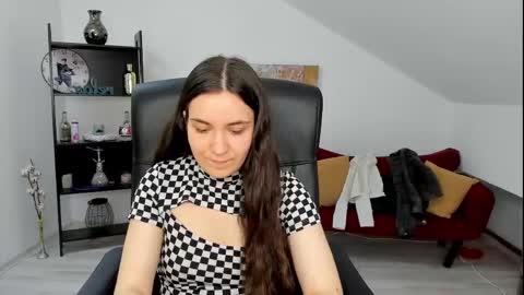 Snapshot of melissawiliam chatting on 05/19/26, 11:05 melissawiliam online show from 05/19/26, 11:05