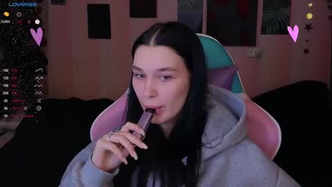 Freya  IM NONUDE online show from 01/19/25, 09:45